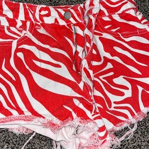 swirl jean shorts